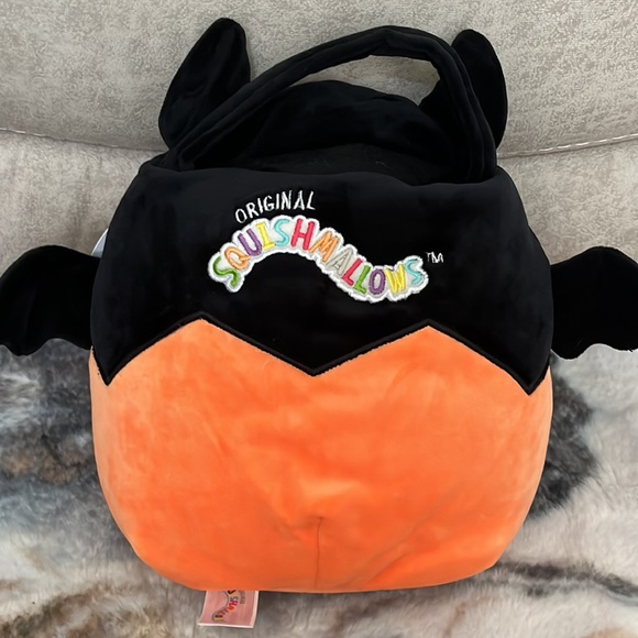 🎃🪣🦇 Squishmallows Emily the Bat Halloween Pail! 12” NWT - Picture 5 of 5